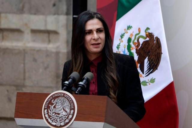 AMLO Desconoce Retraso de Pago a Deportistas y Refrenda Apoyo a Ana Gabriela Guevara.