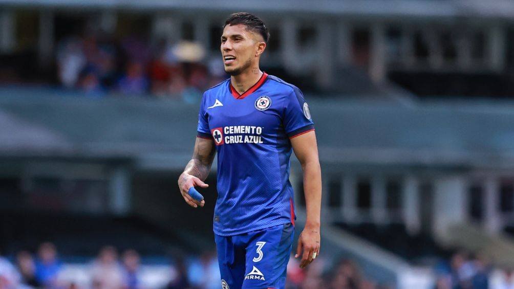 CARLOS SALCEDO SE UNE A LA LISTA DE JUGADORES DEL FUTBOL MEXICANO ENVUELTOS EN POLÉMICA POR FIESTAS.