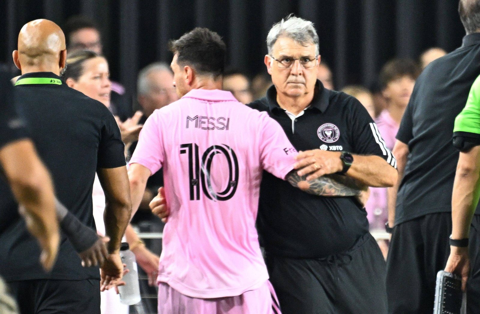 Lionel Messi podría estar cuatro meses sin jugar al fútbol: qué dijo el Tata Martino.