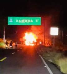 Se Registran Balaceras, Bloqueos y Quema de Vehículos en Michoacán.