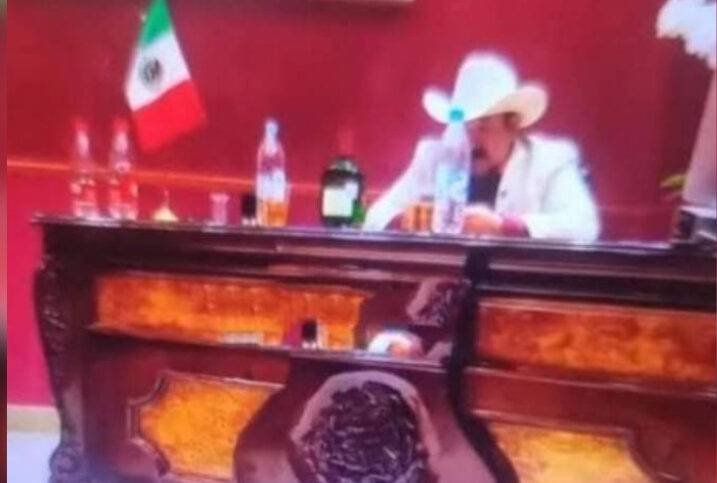 Puro buckhanas compa.