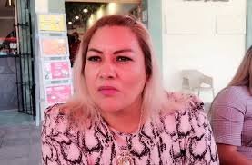 Hijo de Regidora choca contra inmuebles en Cholula.