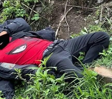 Recien cumplió 14 años y lo asesinan a puñaladas.