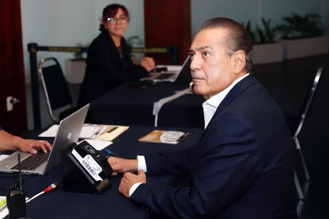 Se Registra Manlio Fabio Beltrones Como Senador, Será Independiente.