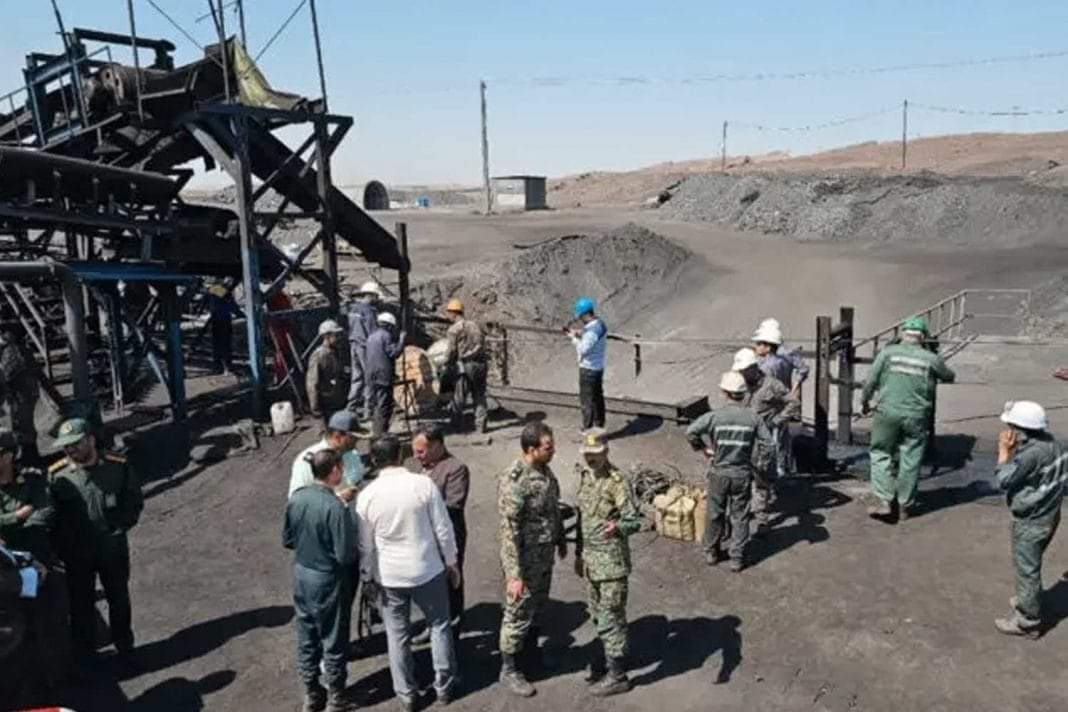 Tragedia en una Mina de Irán, Explota y Mueren 50 Personas.