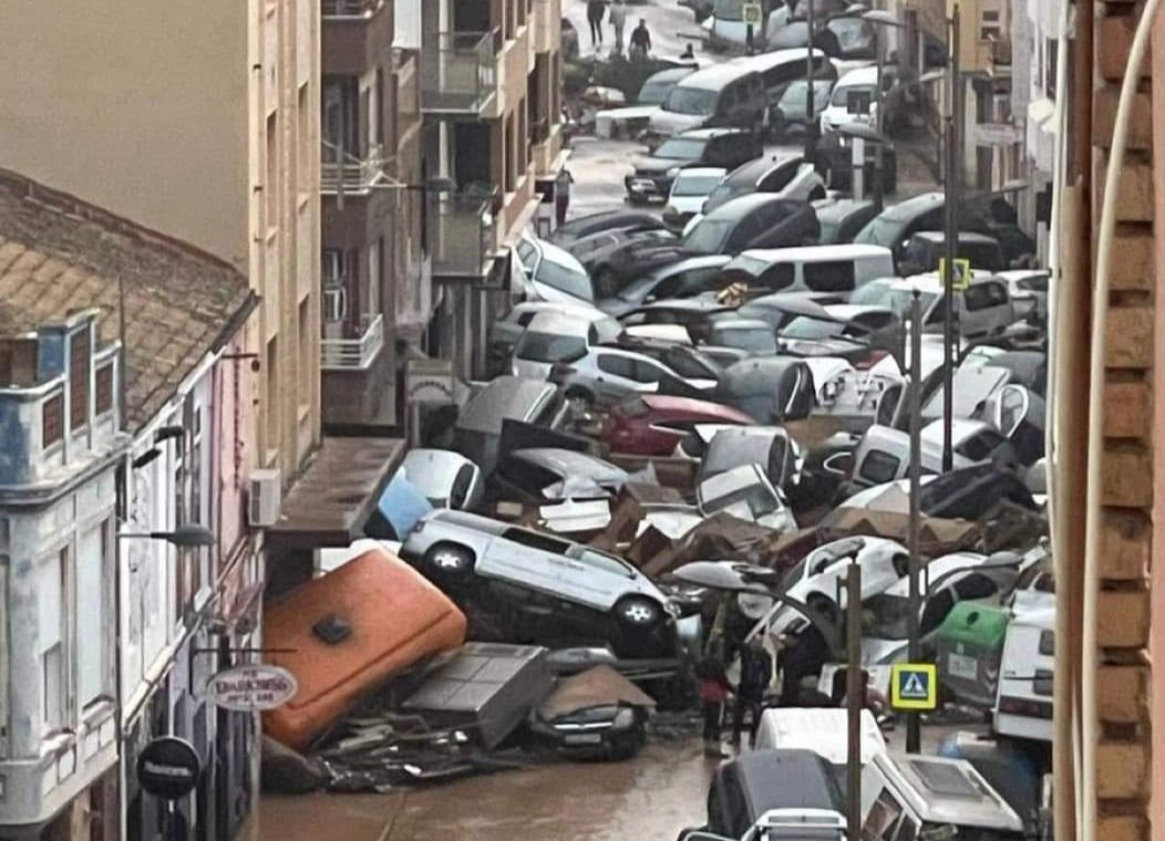 Luto en España, Al Menos 70 Muertos en la Peor Tragedia del Siglo en Valencia.
