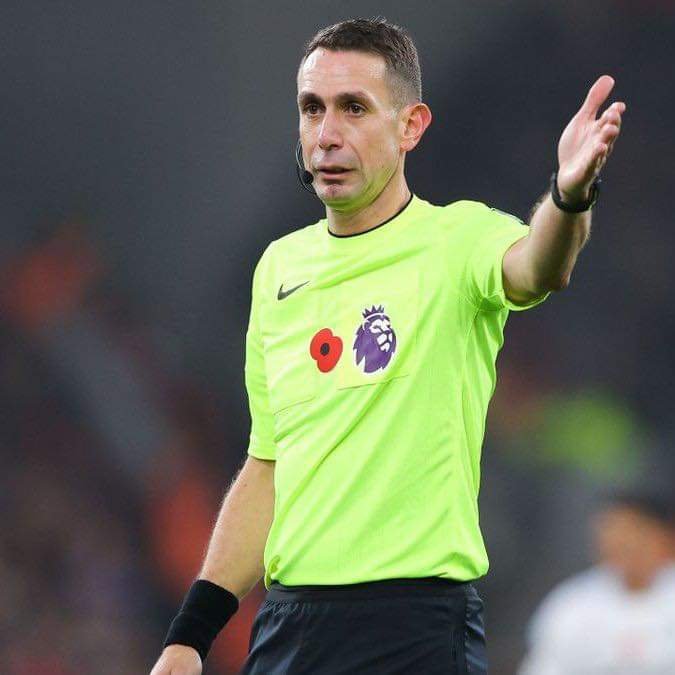 Solo por inhalar cocaína, UEFA investiga si David Coote, árbitro de Euro 2024.