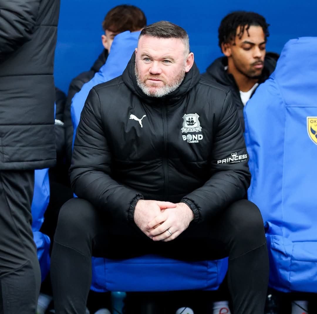 Wayne Rooney duró siete meses de entrenador de equipo de segunda division.