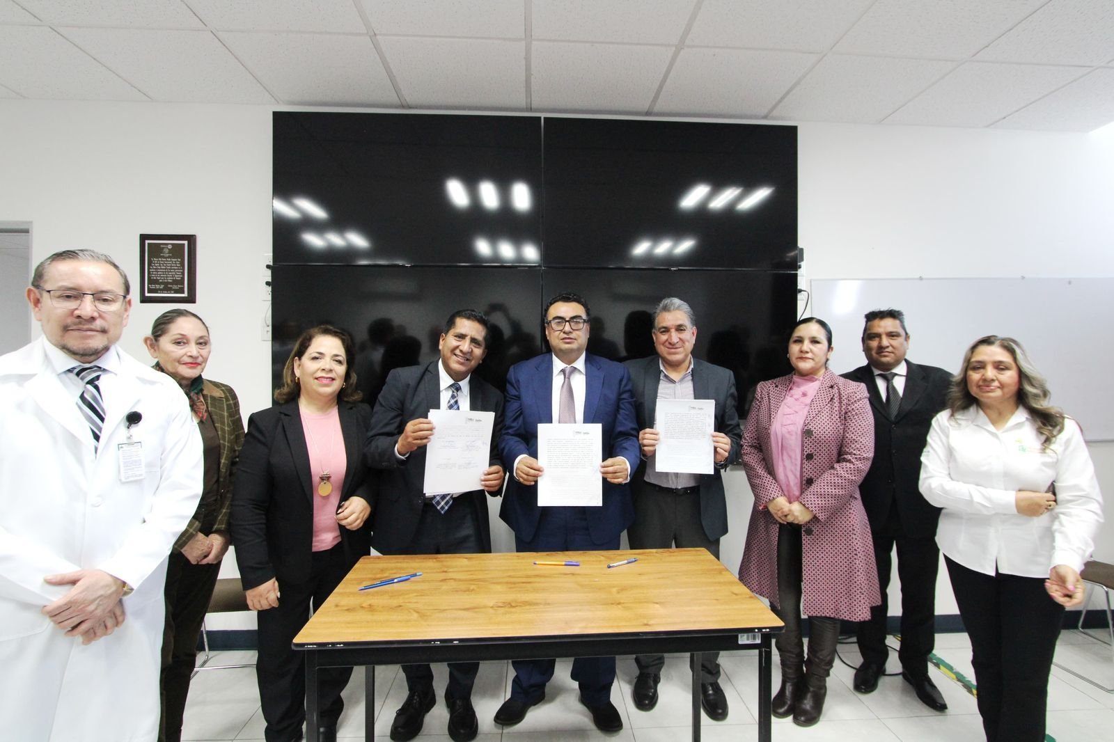DIF y Hospitales en Puebla suman esfuerzos en Pro de niñas, niños y adolescentes.