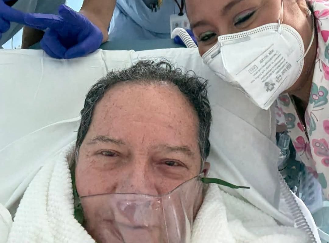 Coque Muñiz Cancela Presentación en Puebla, es Hospitalizado de Emergencia.