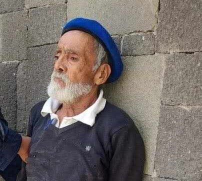¡CUIDADO! Abuelito mata perros ya intenta asesinar a usuarios del trasporte público