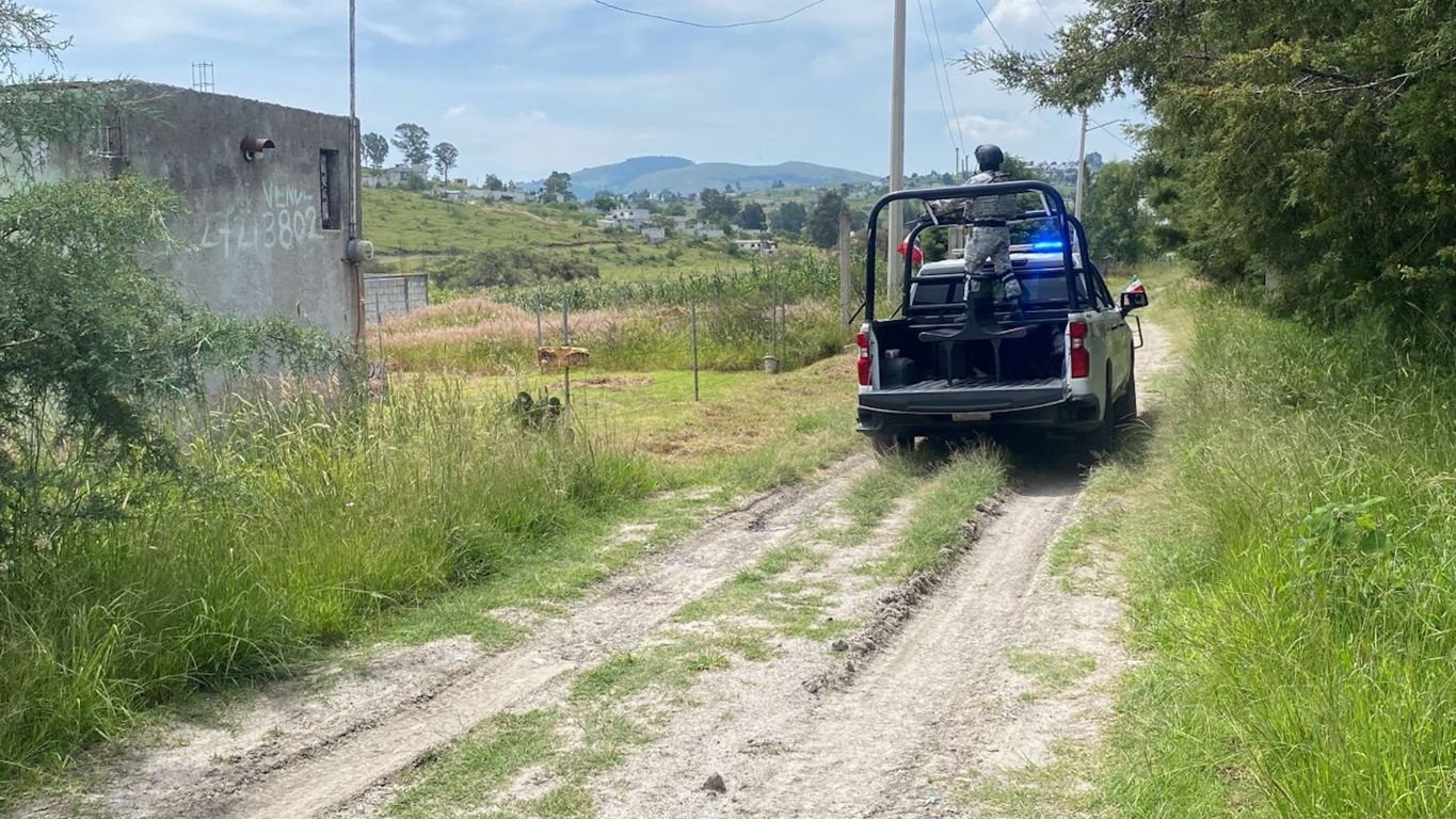 A tiros ejecutan a esposos en Azumiatla