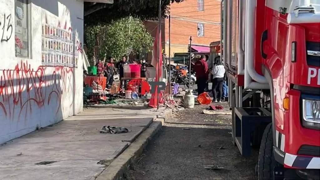 ¡BIRRIA EXPLOSIVA! Explota tanque en negocio de Agua Santa