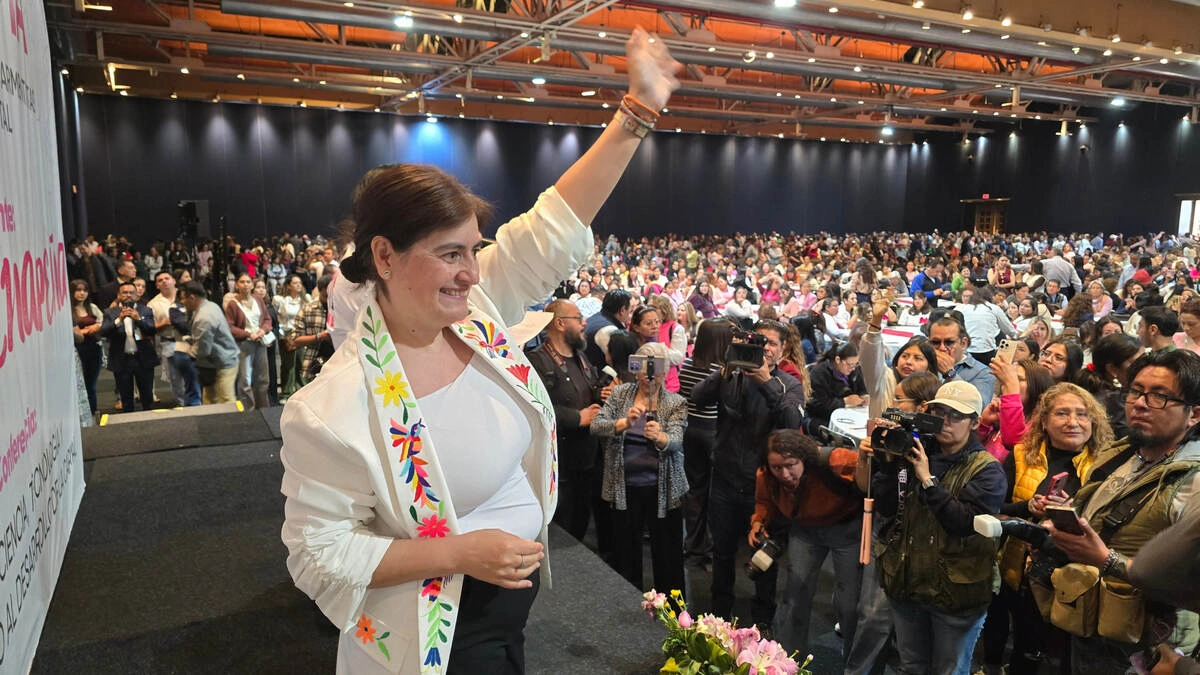 Entre mujeres, Celina Peña construye fuerza en Puebla capital