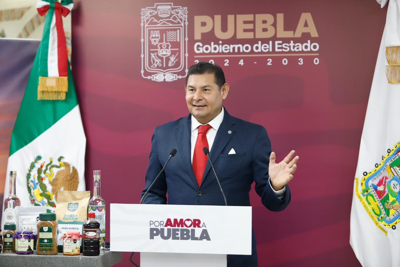Palcos para grupos vulnerables y Estímulos a Atletas garantiza Armenta