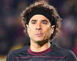 ¡NOTICIÓN! Ochoa no va como titular
