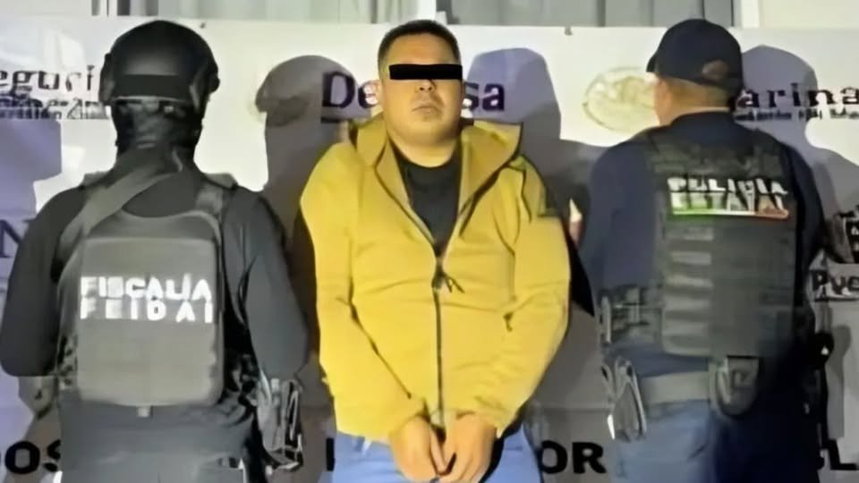 ¿Es poli? Con drogas y placa lo detienen en Bosques de Chapultepec